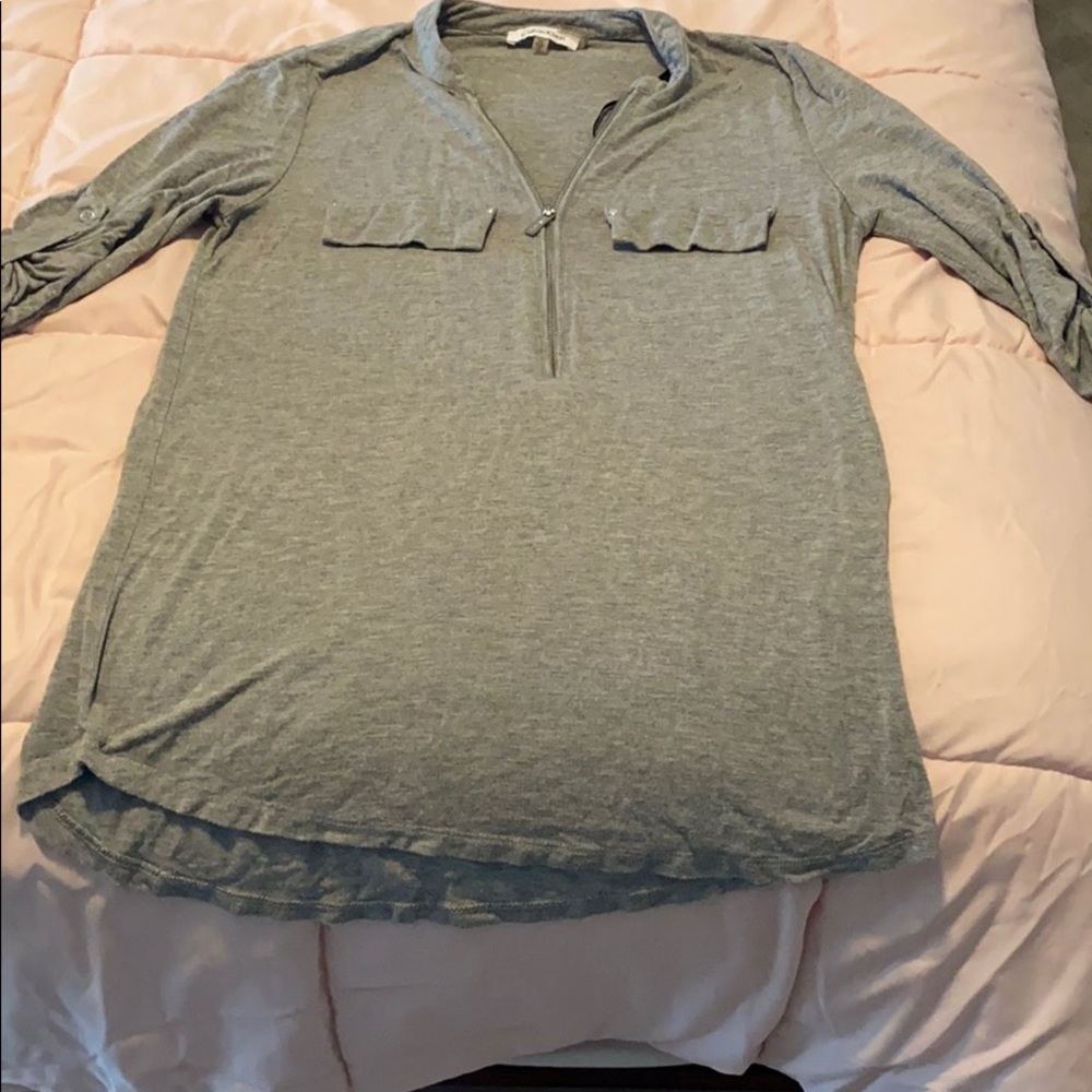 Grey top